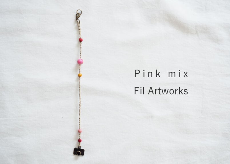 PROD ヴィンテージカメラ　レンズキャップつき レンズキャップストラップ／ビンテージカメラ | Fil Artworks