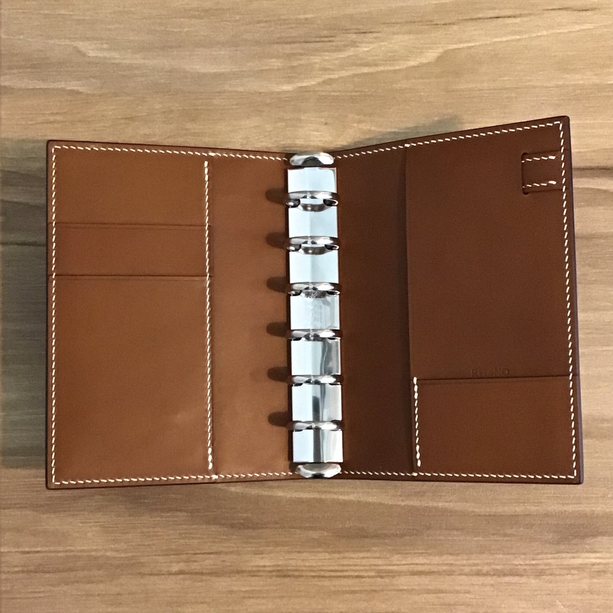 ルビブル様 COCOCELUX GOLD ｻﾌｨｱｰﾉﾚｻﾞｰ L字ﾌｧｽﾅｰｳｫﾚｯﾄ | material