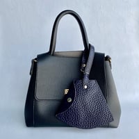 本革立体マスクケース/型押しブラック
