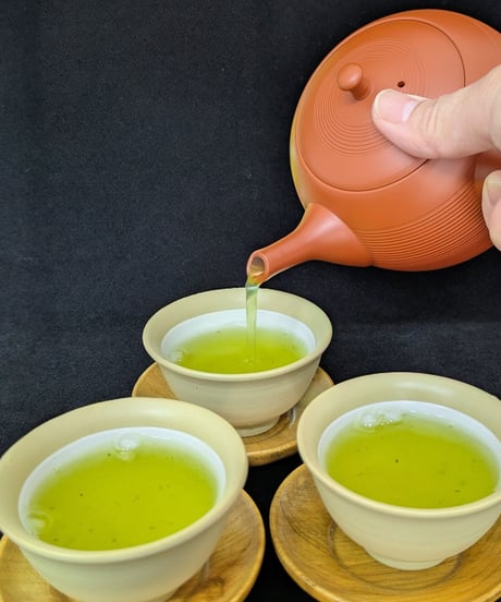 【梅の園一番人気のお茶】【毎日のお茶にオススメ】【送料無料スマートレター】味の濃いお茶100ｇ