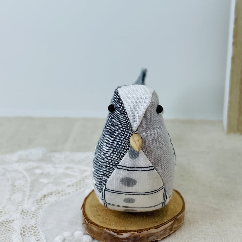 ミナペルホネン　ことり　kotori 鳥　置物　ぬいぐるみ　新品 ⚮̈ミナペルホネン生地使用⚮̈お座り小鳥のオブジェ 置物 | un