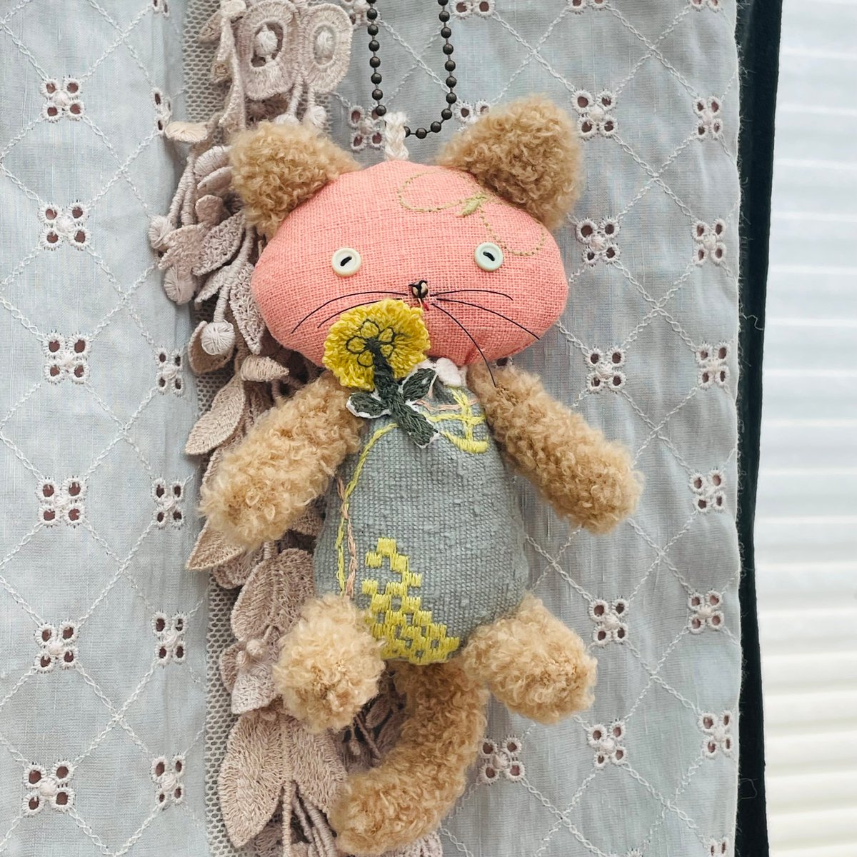 ︎︎⚮̈ミナペルホネンハンドメイド⚮̈お散歩ネコちゃん