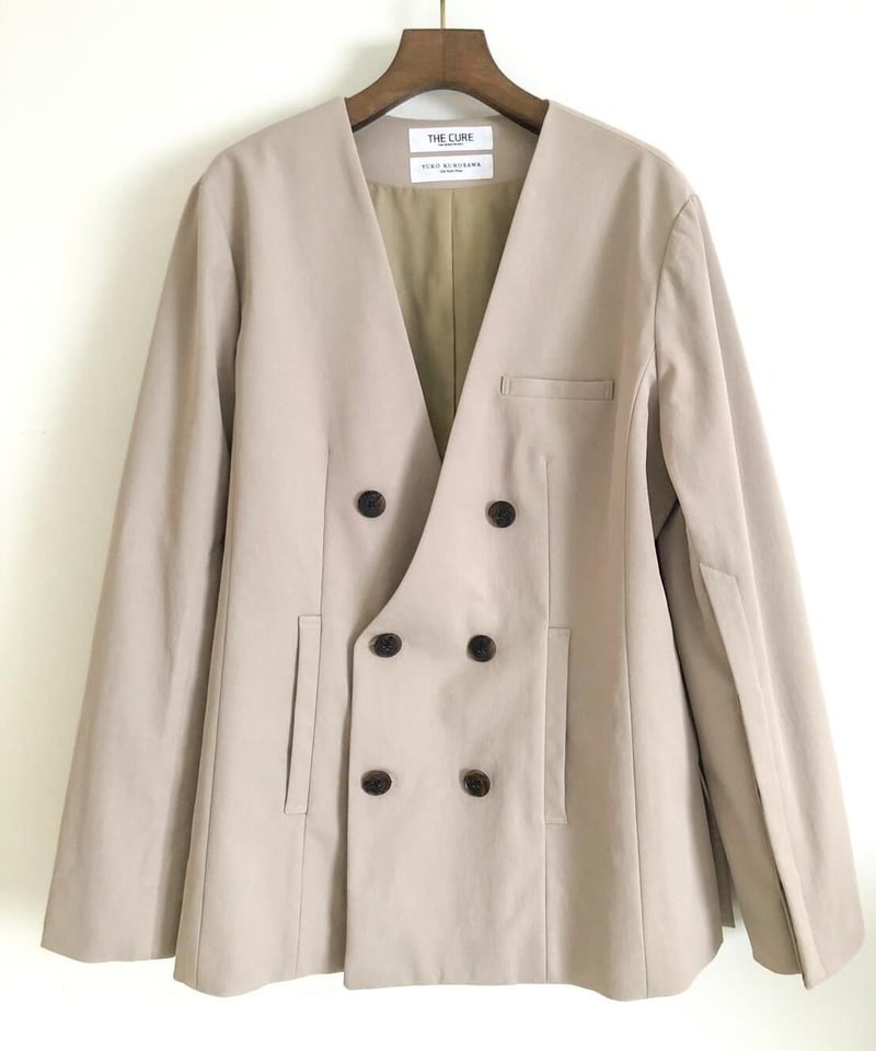 Collarless Jacket - Beige | THE CURE