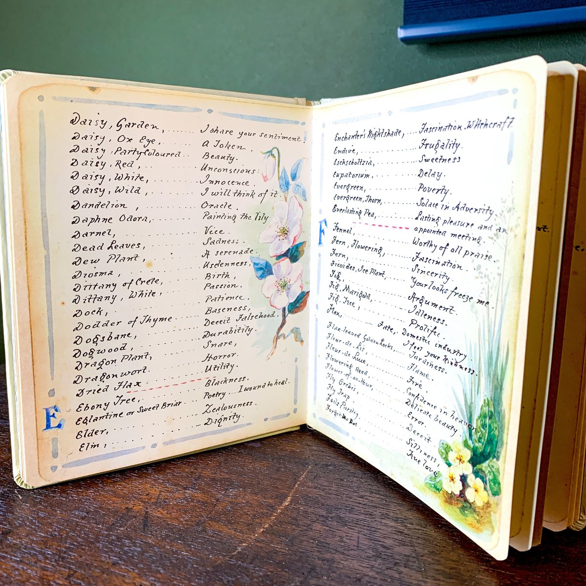 *【BOOK】パーチメントクラフト関連BOOK　フラワー　洋書　英語　２冊 BOOK】パーチメントクラフト関連BOOK フラワー 洋書 英語 2冊