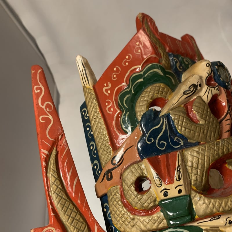 アジアの古いお面 | STRANGEPOPS