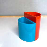 makeup brush holder