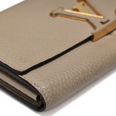 Louis Vuitton Portefeuille Capucines Wallet Taurillon Leather Galet M63104 ＃73977
