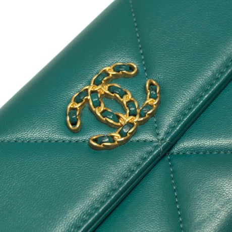 CHANEL 19 Medium Flap Wallet Quilted Lambskin Green #74437
