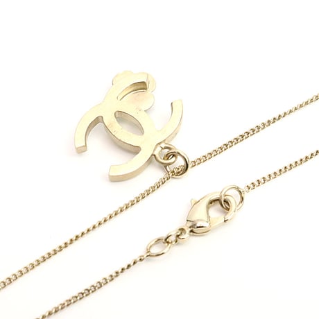 CHANEL CC Logo Camelia Pendant Necklace Gold-toned White B12P #18515