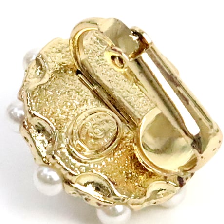 CHANEL CC Logo Button Clip-on Earrings Faux Pearl Gold-toned A19V #19423