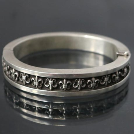 Chrome Hearts V-Band BS Fleur Bangle #102271