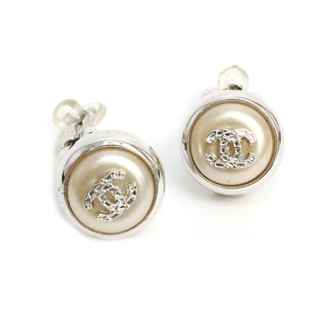 CHANEL CC Logo Round Clip-On Earrings Faux Pearl Silver-toned 00A  #19210