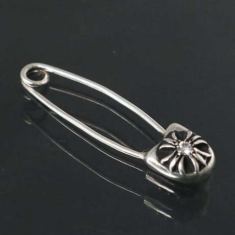 Chrome Hearts Safety Pin 1P Diamond Charm #30965