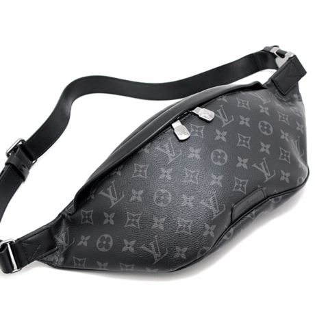 LOUIS VUITTON Discovery Bumbag Crossbody Belt Bag PM M46035