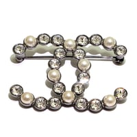 CHANEL CC Logo Pin Brooch Silver-toned Faux Pearl Crystal B20P #69847