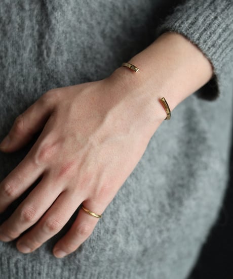 Shadow bangle / Gold