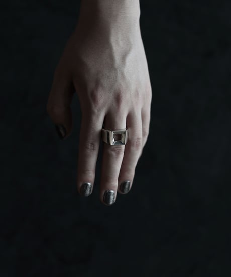 Empty ring / Silver