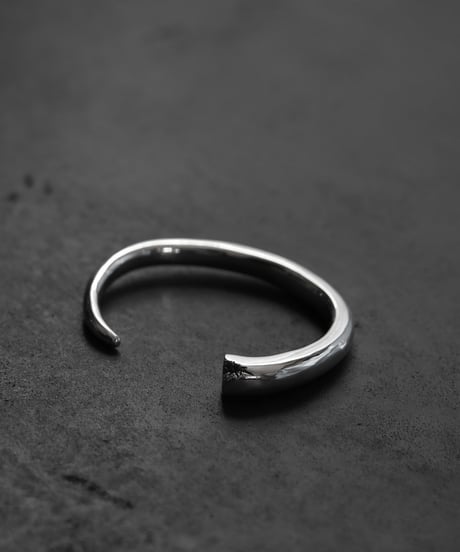 Snake bangle