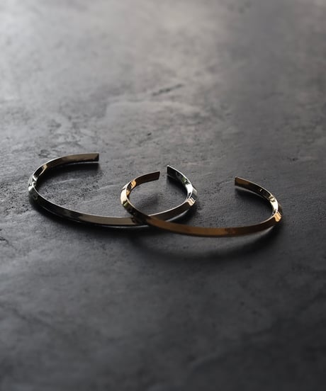 Shadow bangle / Silver
