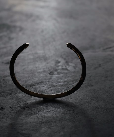 Shadow bangle / Gold