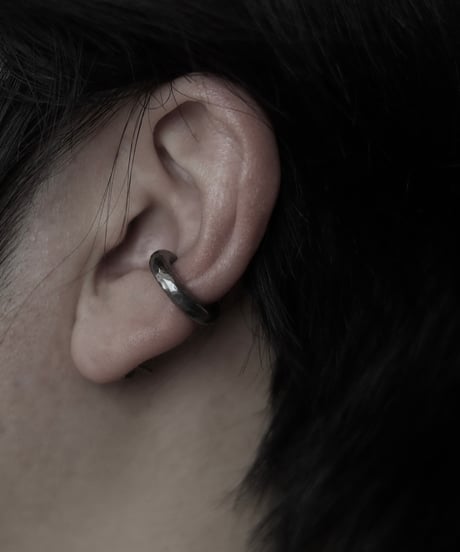 Wither earcuff / Blue gray