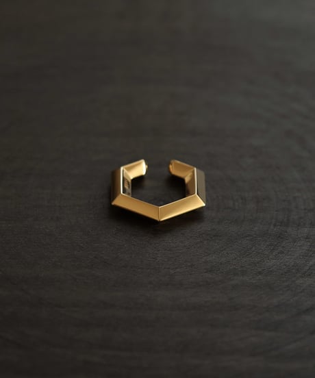 Shadow earcuff / K18