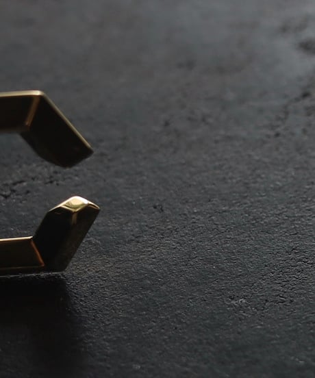 Shadow earcuff / Gold