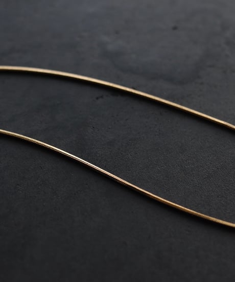 Snake chain necklace / Gold