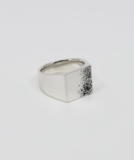 Crack ring 03