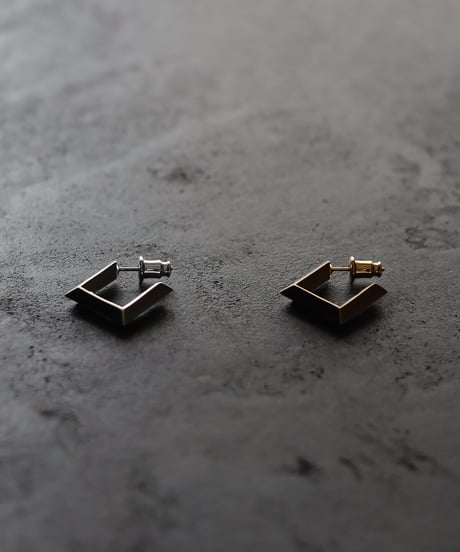 Shadow pierce / Gold