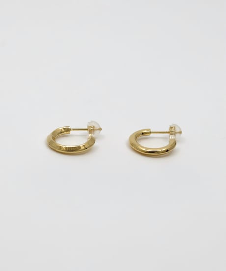 Shadow hoop pierce / K18