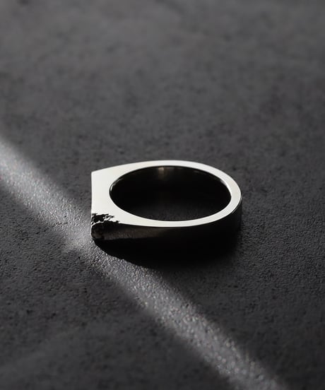 Crack ring 05