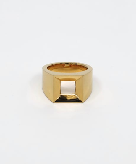 Empty ring / Gold