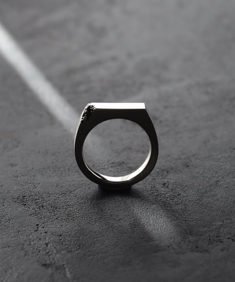Crack ring 05