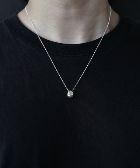 Dew pendant necklace