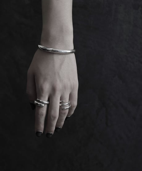 Snake bangle