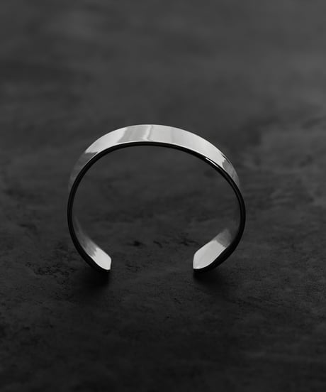 Ripple bangle