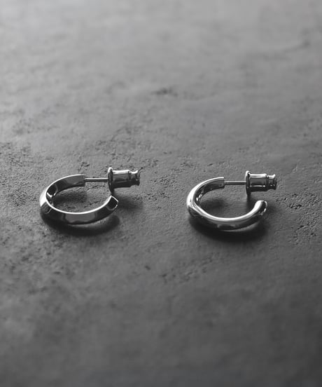 Shadow hoop pierce / Silver