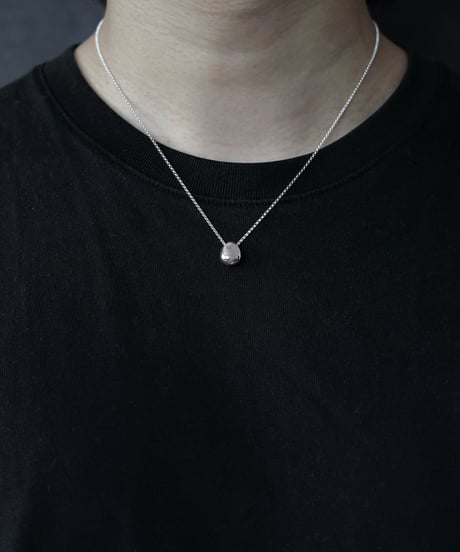 Dew pendant necklace