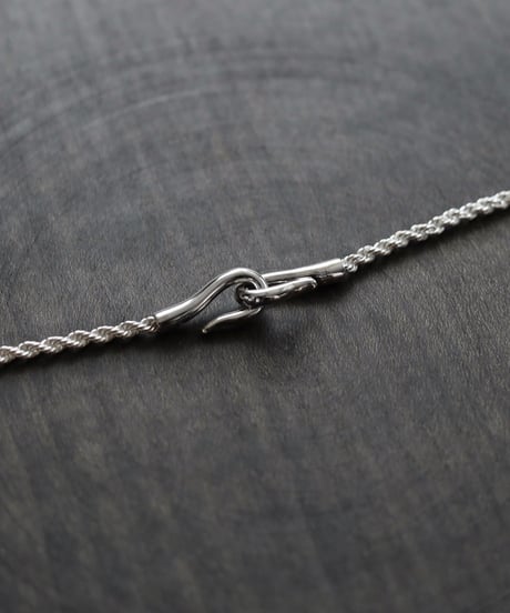 Warp chain necklace