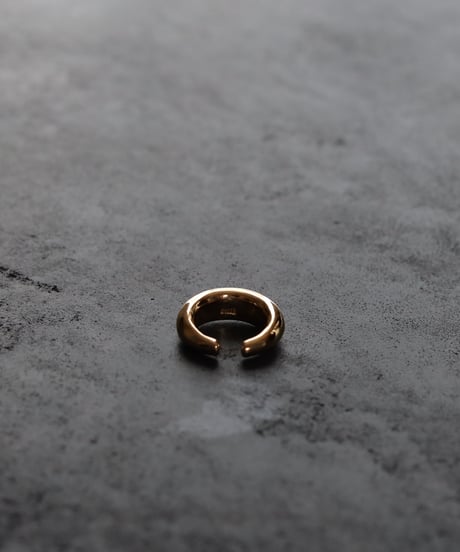 Moon earcuff / Gold