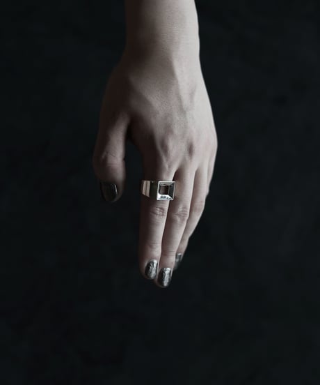 Empty ring / Silver