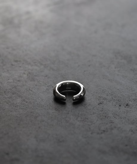 Moon earcuff / Silver