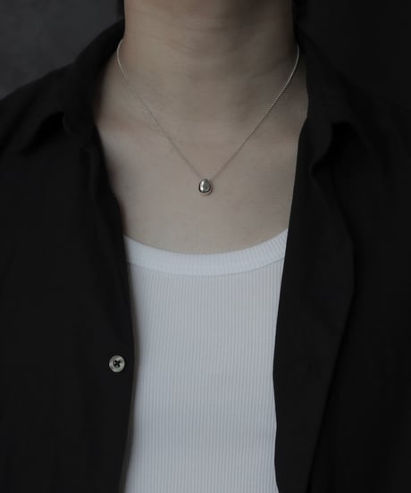 Dew pendant necklace