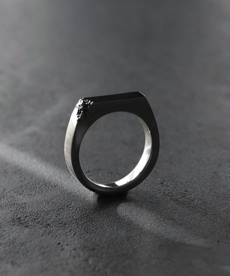 Crack ring 05
