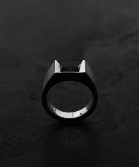 Empty ring / Silver