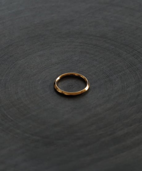Shadow ring 02 / K18