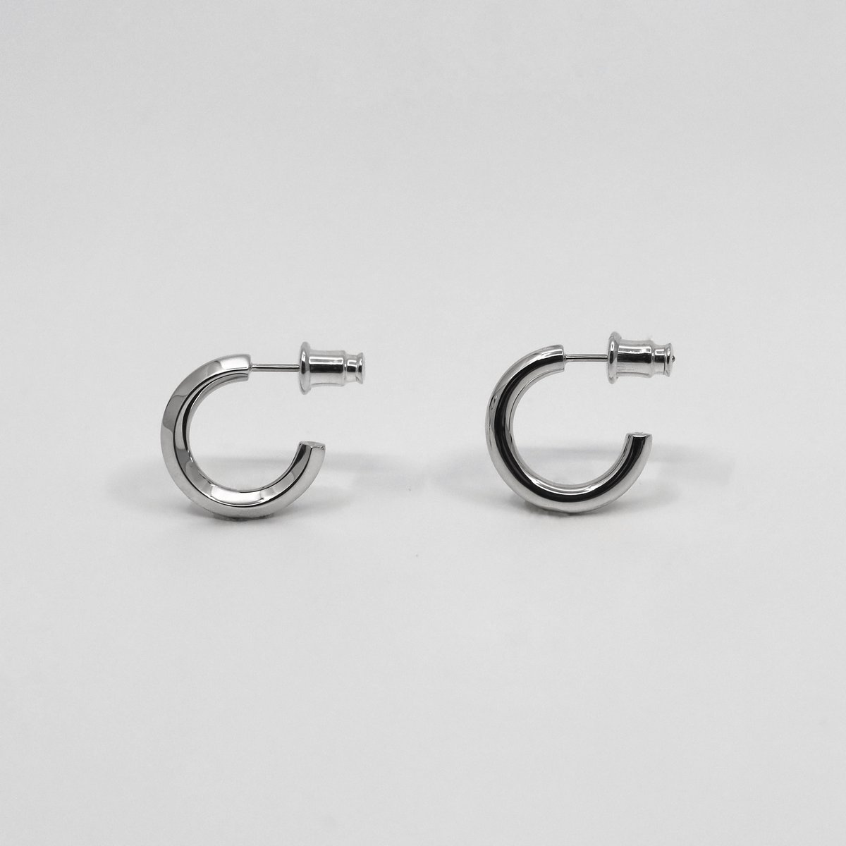 VAINON Destroyed Half Hoop Pierce (両耳用) Destroyed Half Hoop Pierce（両耳用） | VAINON