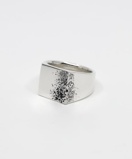 Crack ring 03