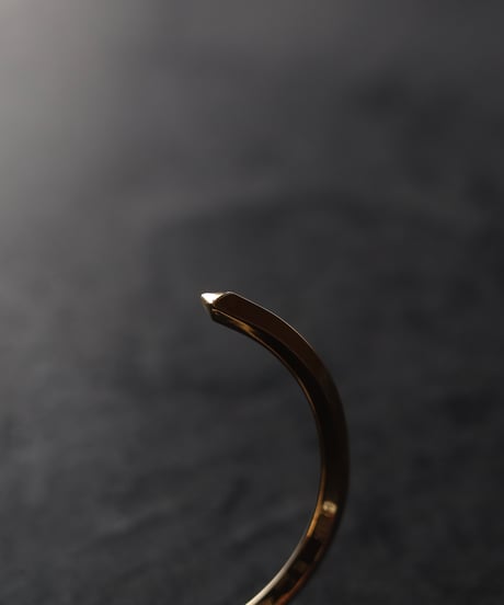 Shadow bangle / Gold